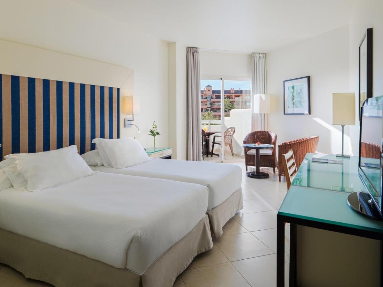 H10 Estepona Palace Phòng bức ảnh